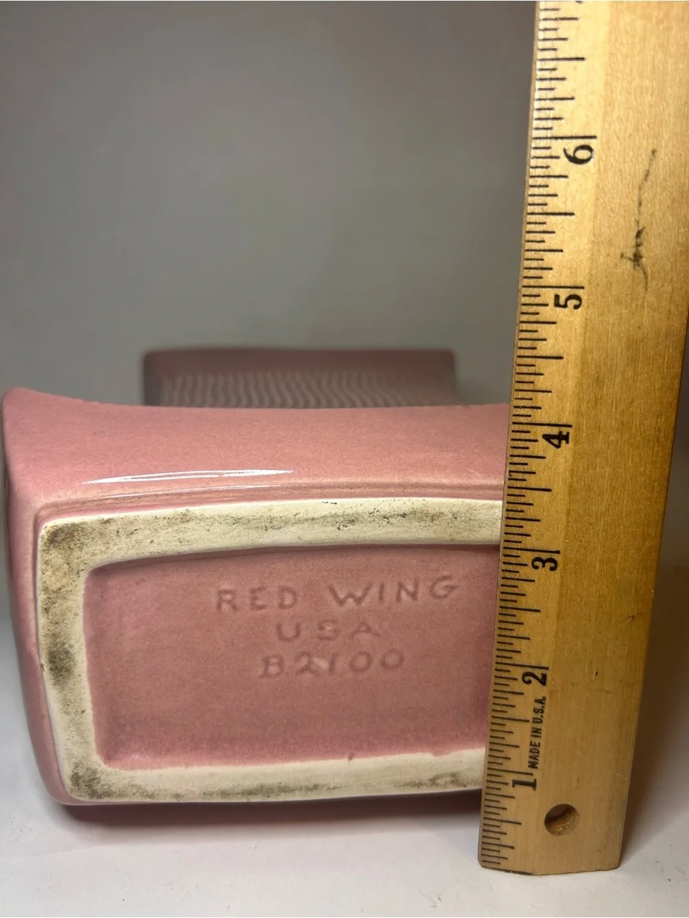 Redwing Vase Pink Red Wing Lottery B2100‎ USA Vintage Art Deco MCM Retro Ribbed